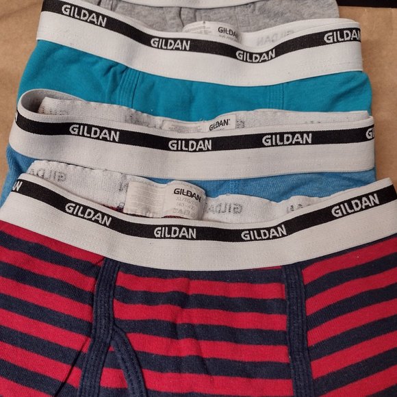 Gildan's Men's Briefs (Bundle) - Picture 6 of 7
